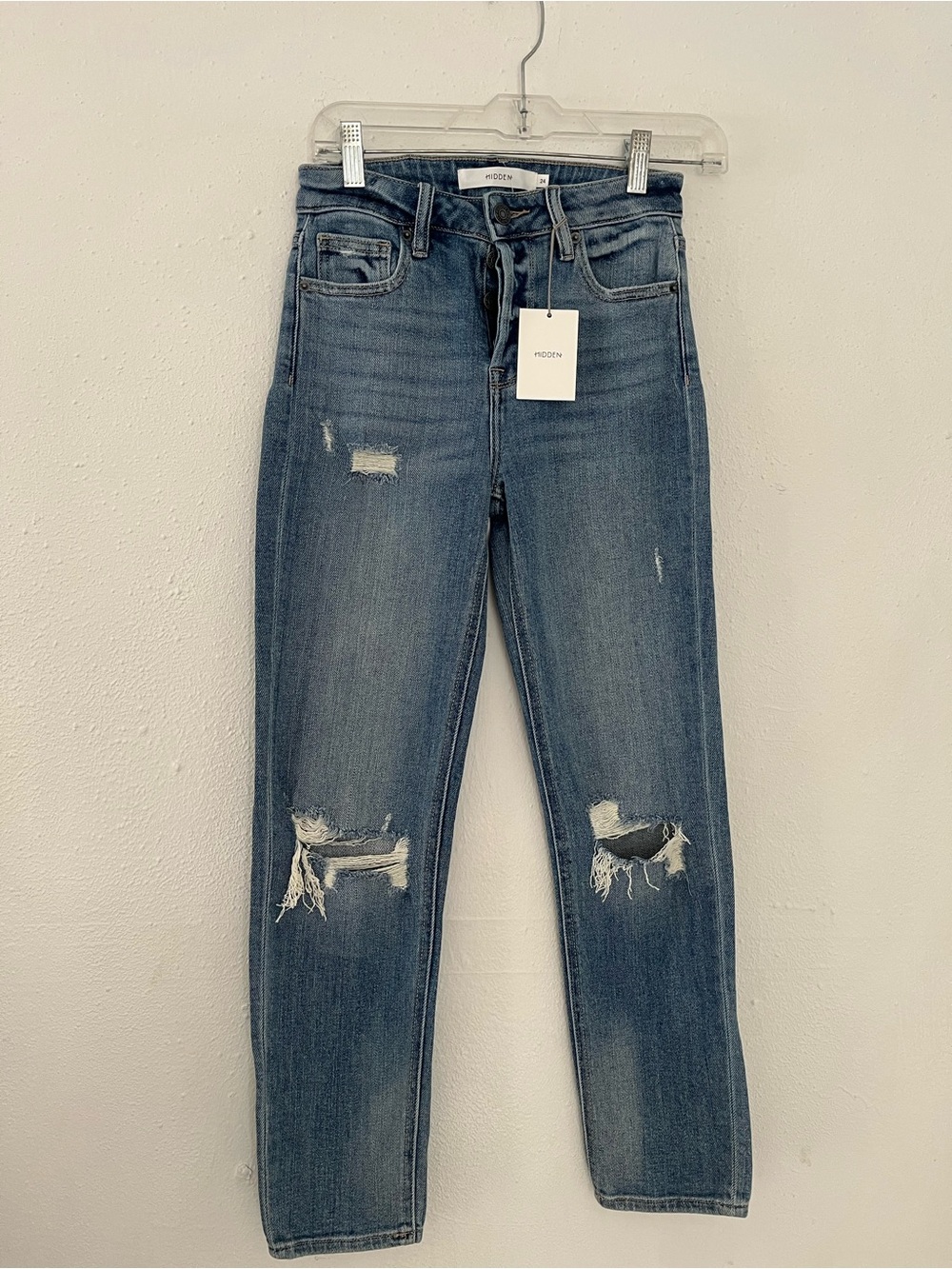 Mid-Blue Distressed Boyfriend Jeans - Modern Casual Fit